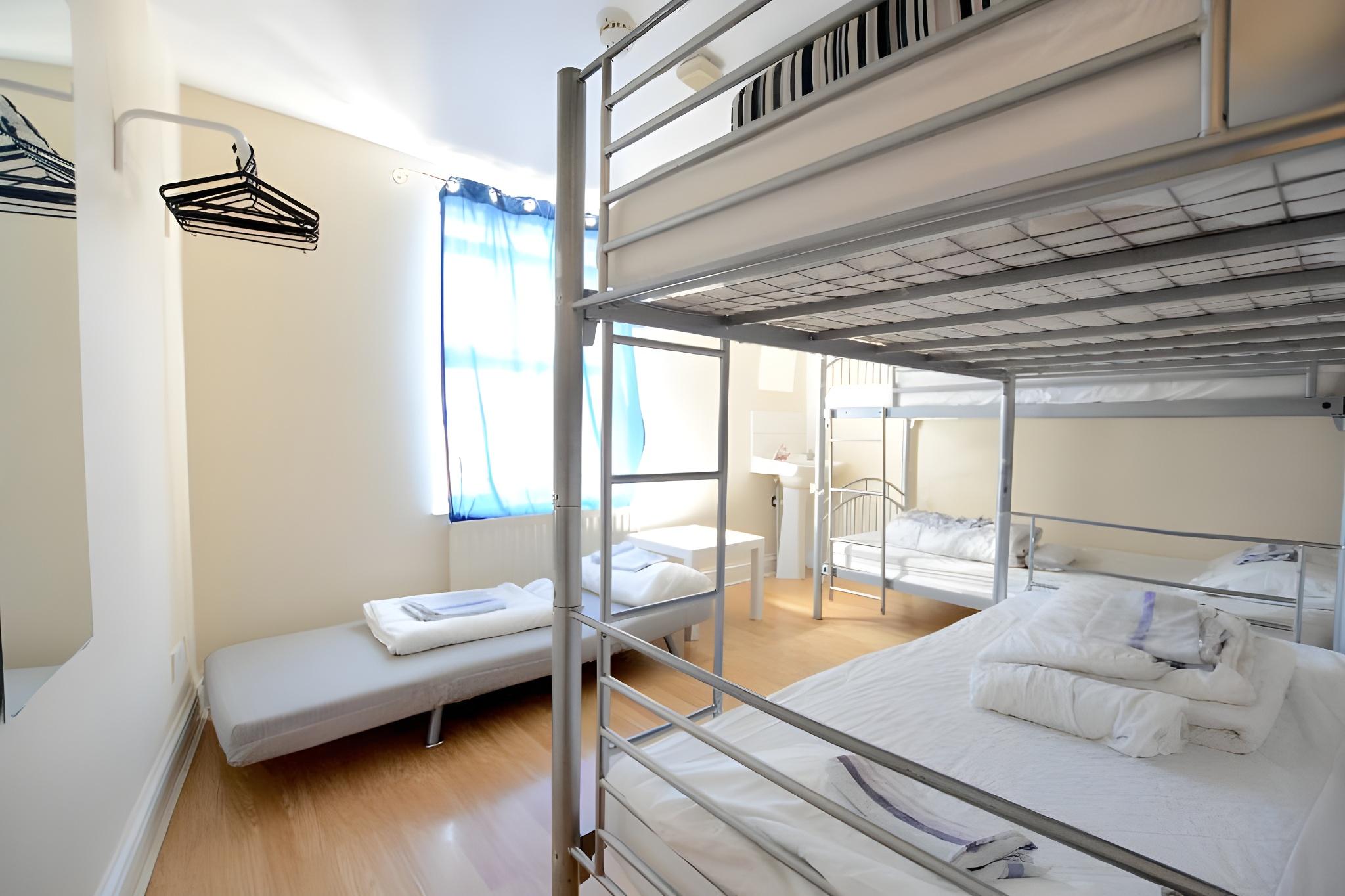Private, 4 Bunk Beds