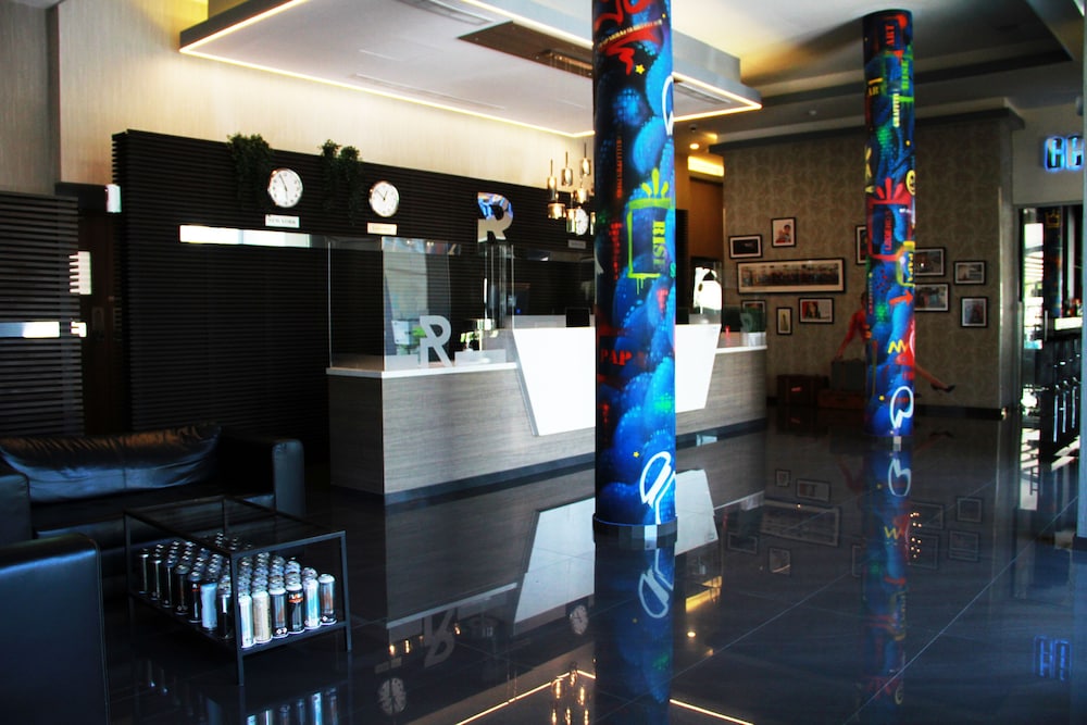 Rise Street Art Hotel 2/63