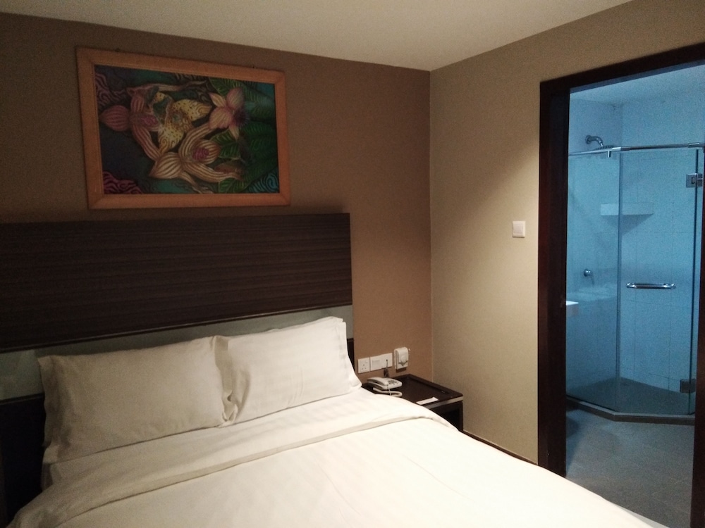 Kinabalu Daya Hotel 32/72