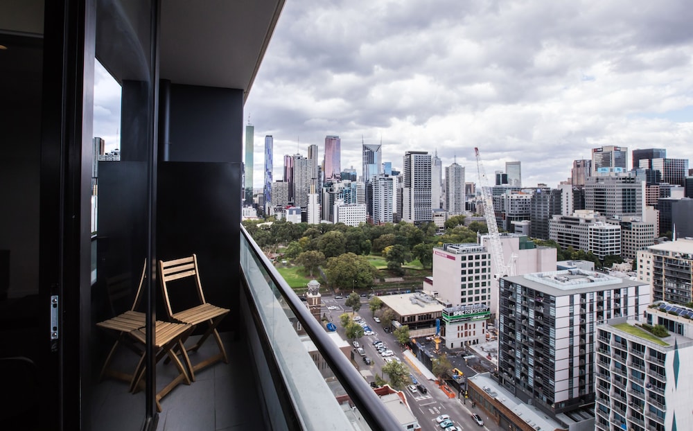 Spencer Street Apartments 6/41