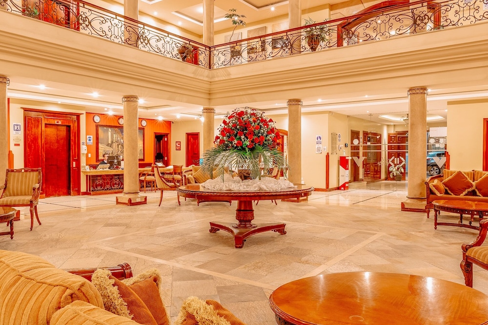 Grand Victoria Boutique Hotel 53/69