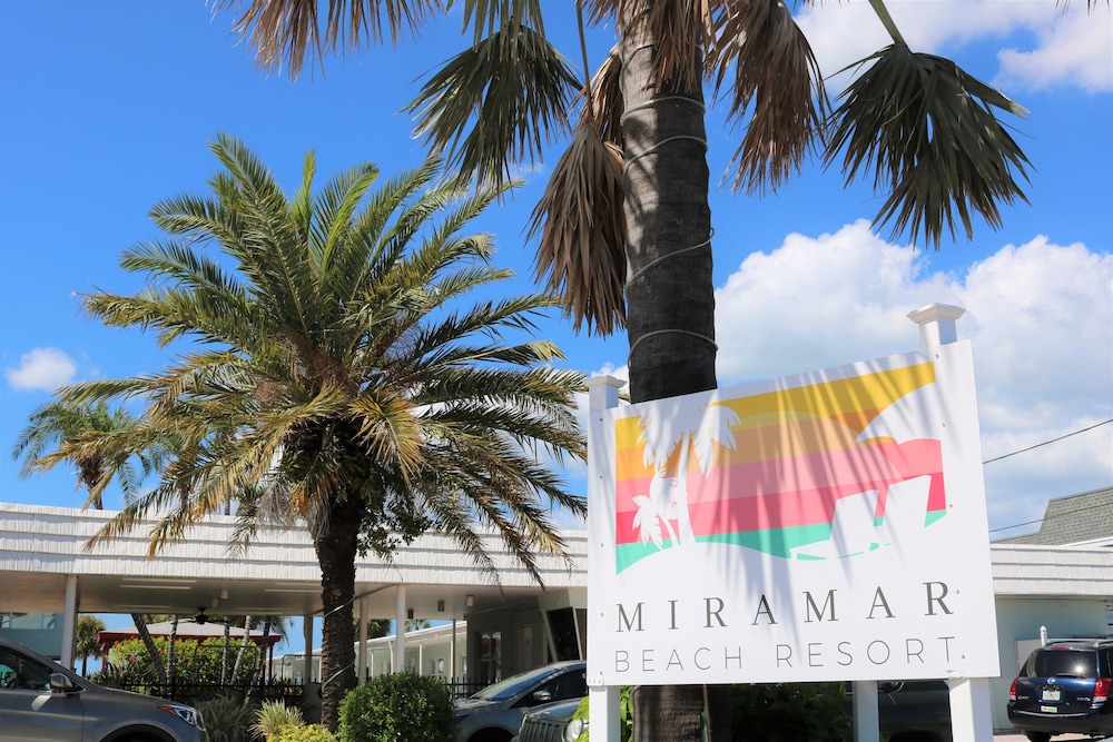 Miramar Resort 3/50