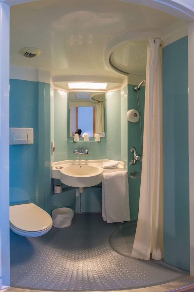 Hotel Reseda Paris Bagnolet 39/41