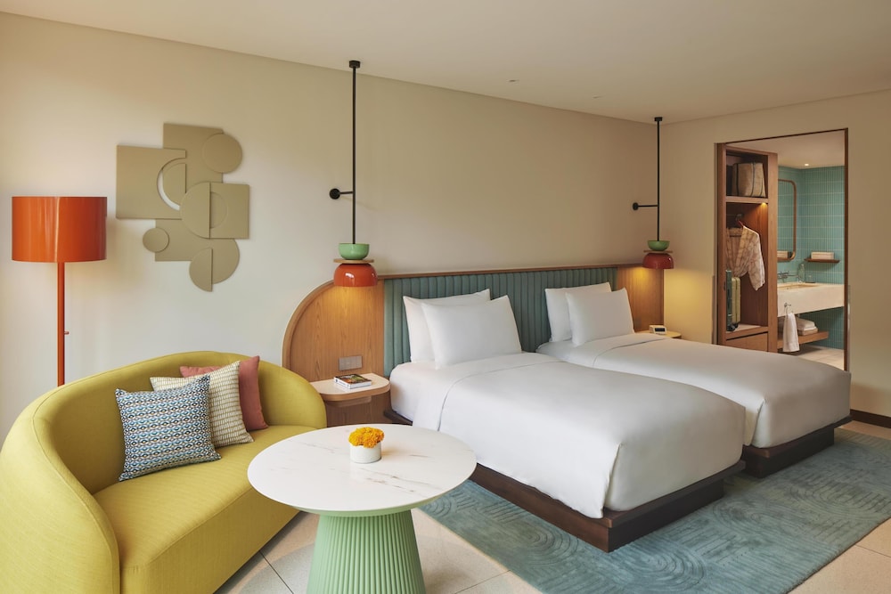 Room, Twin Beds, Resident View