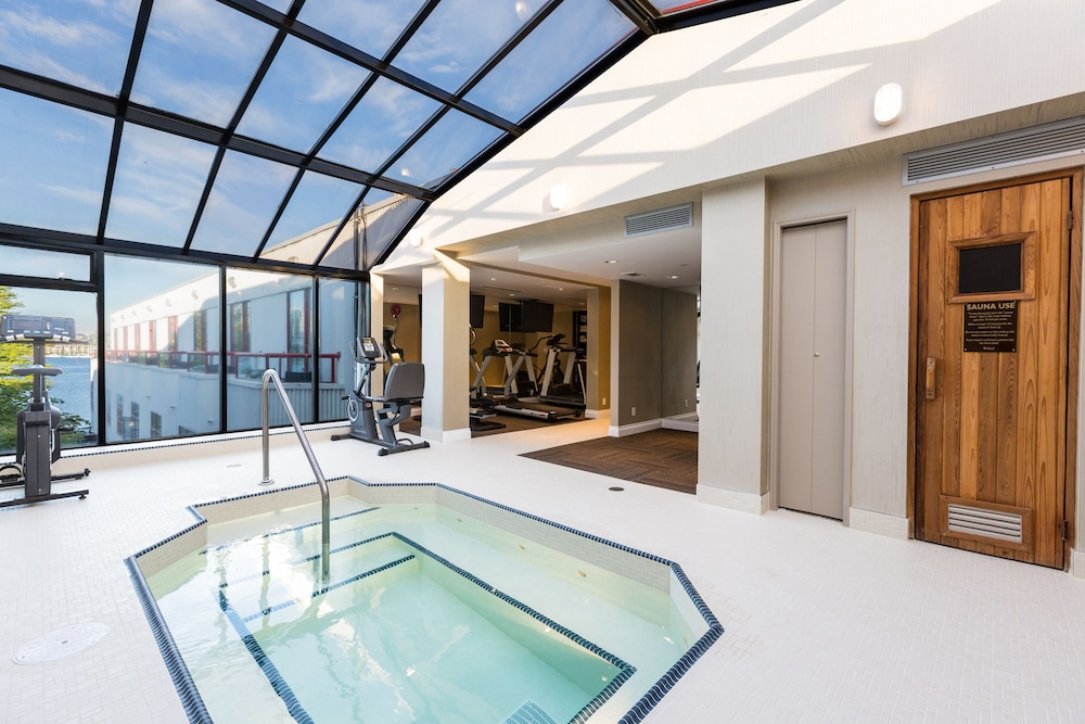 GRANVILLE ISLAND HOTEL 22/50