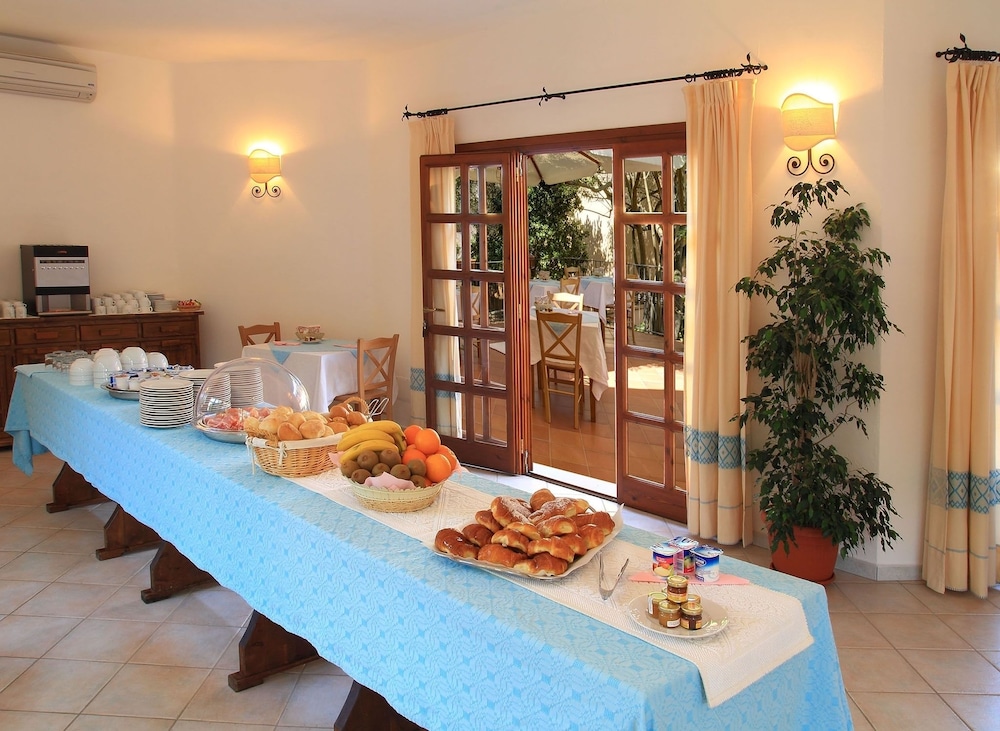 Hotel Piccolo Pevero 45/58