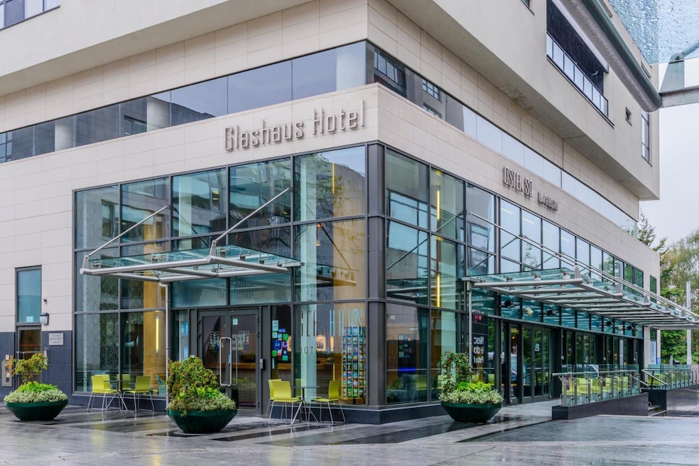Glashaus Hotel 2/42