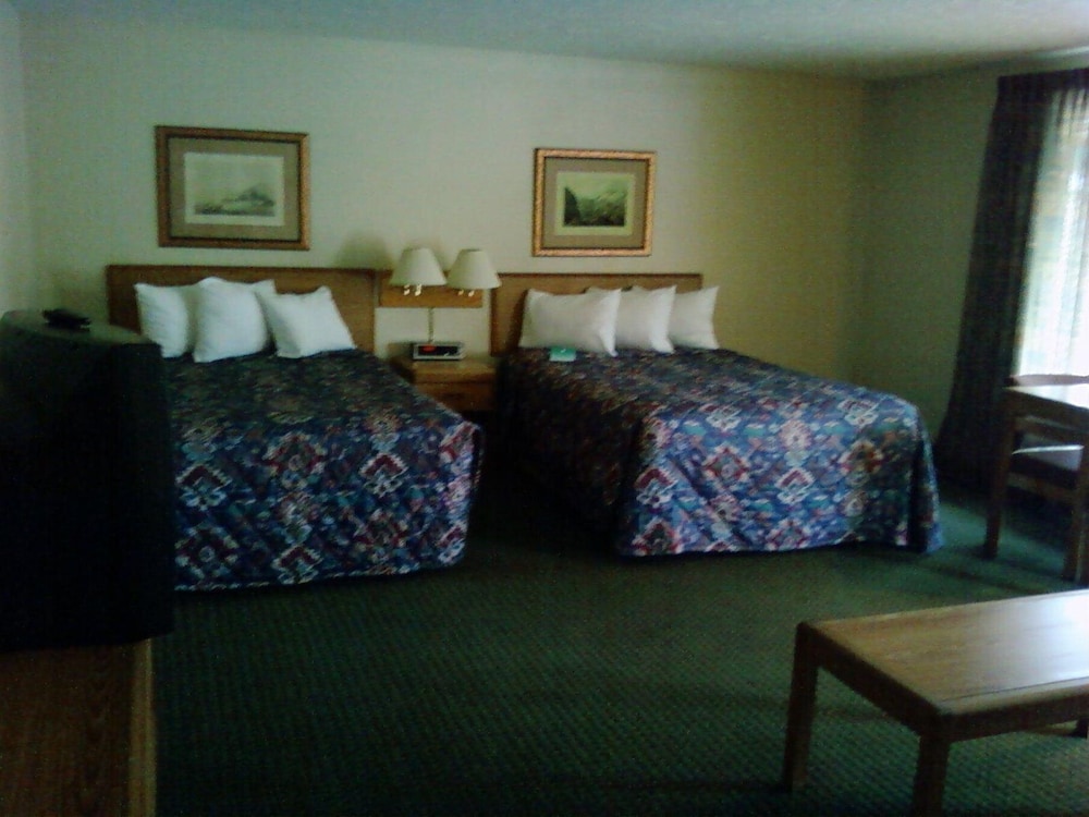 Will Rogers Hotel 8/33