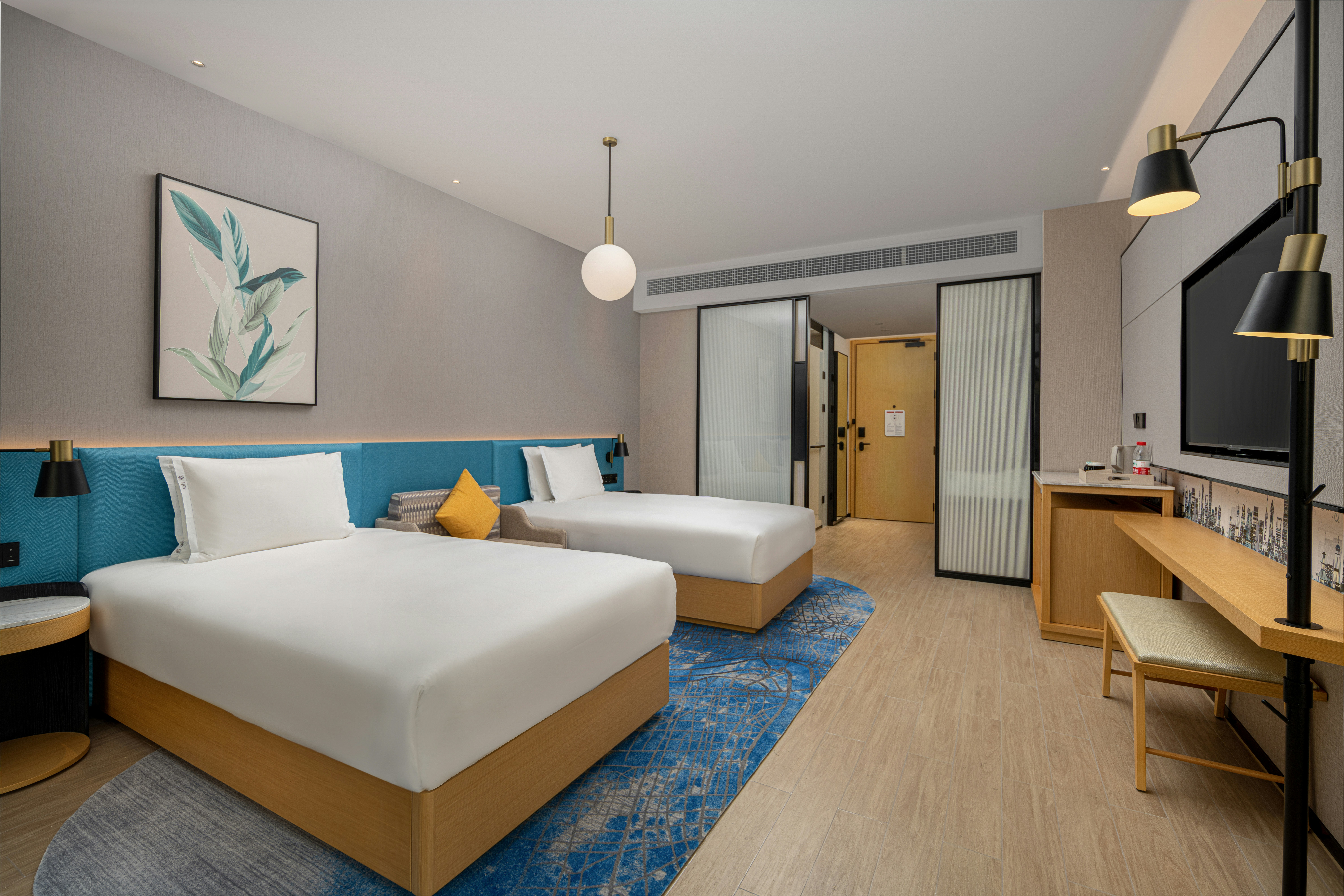 DELUXE, TWIN BEDS