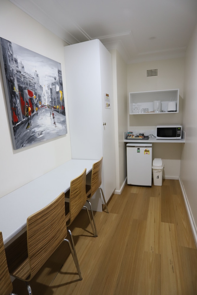 Reign Inn Newcastle 24/50