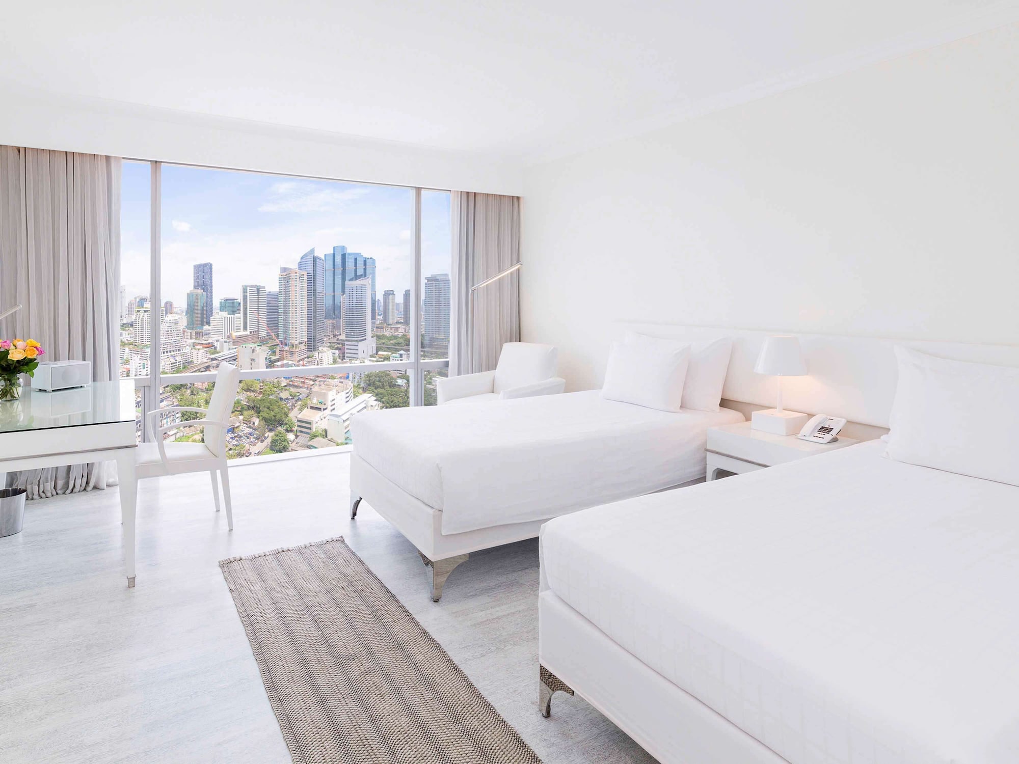 G, DELUXE, TWIN BEDS