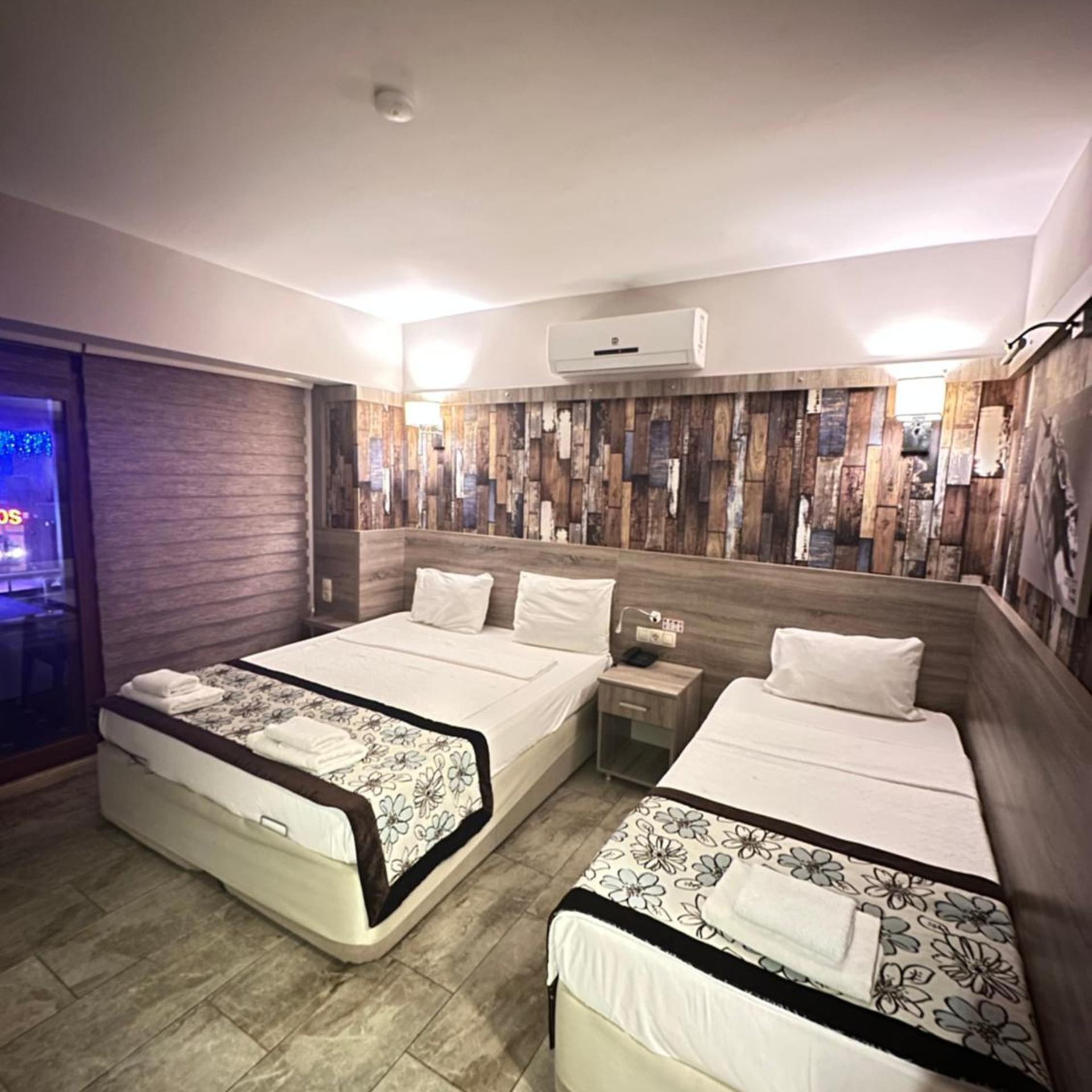 Deluxe, Double or Twin Bed, Balcony