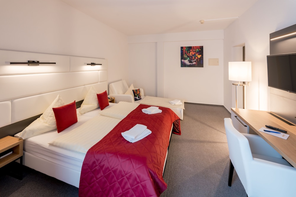 Hotel Stadtfeld 12/65