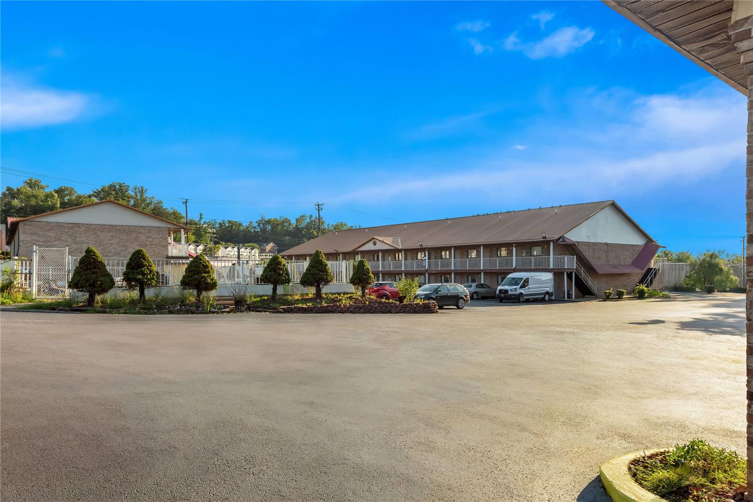 Days Inn by Wyndham Huntington 29/30