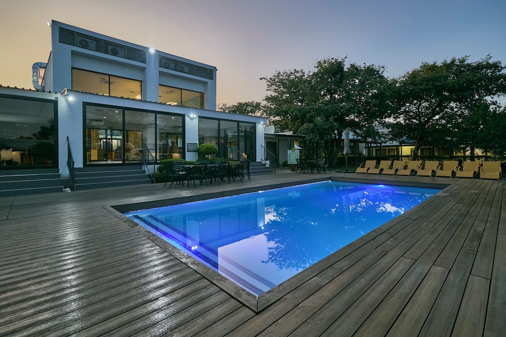 Travelodge Kasane 66/67
