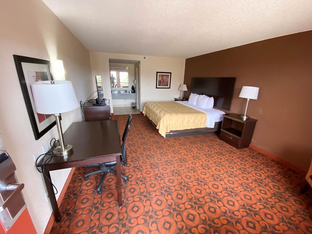 Motel6 Oklahoma City, OK - Fairgrounds West 14/42