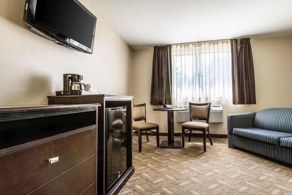 Quality Inn - Niagara Falls Blvd 40/58