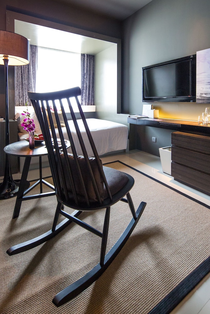 Mode Sathorn Hotel 66/73
