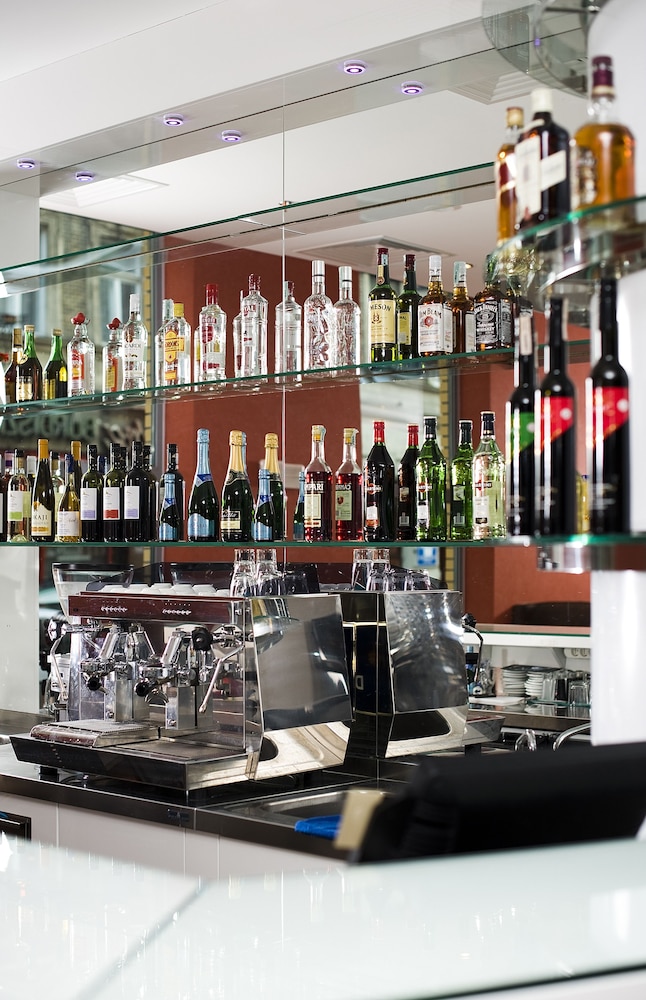Royal Park Boutique Hotel 42/59
