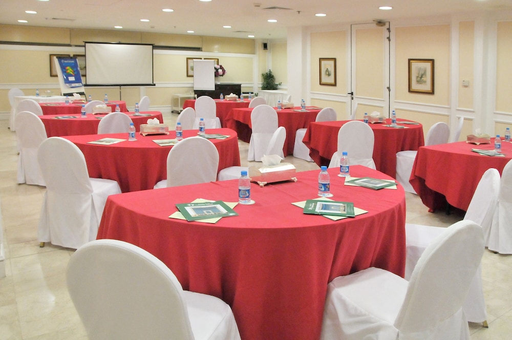 فندق المنزل - جدة (Habitat Hotel All Suites) 28/34