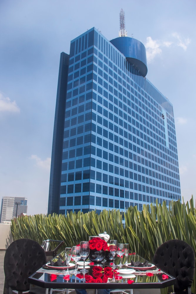 Isaaya Hotel Boutique By Wtc 4/50