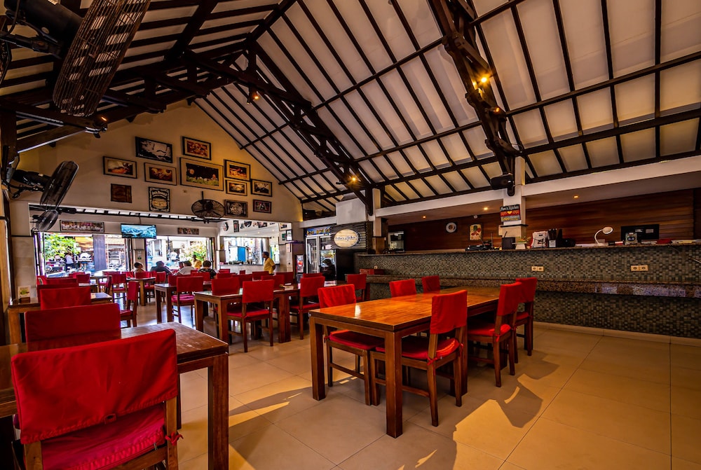 YULIA BEACH INN 49/67