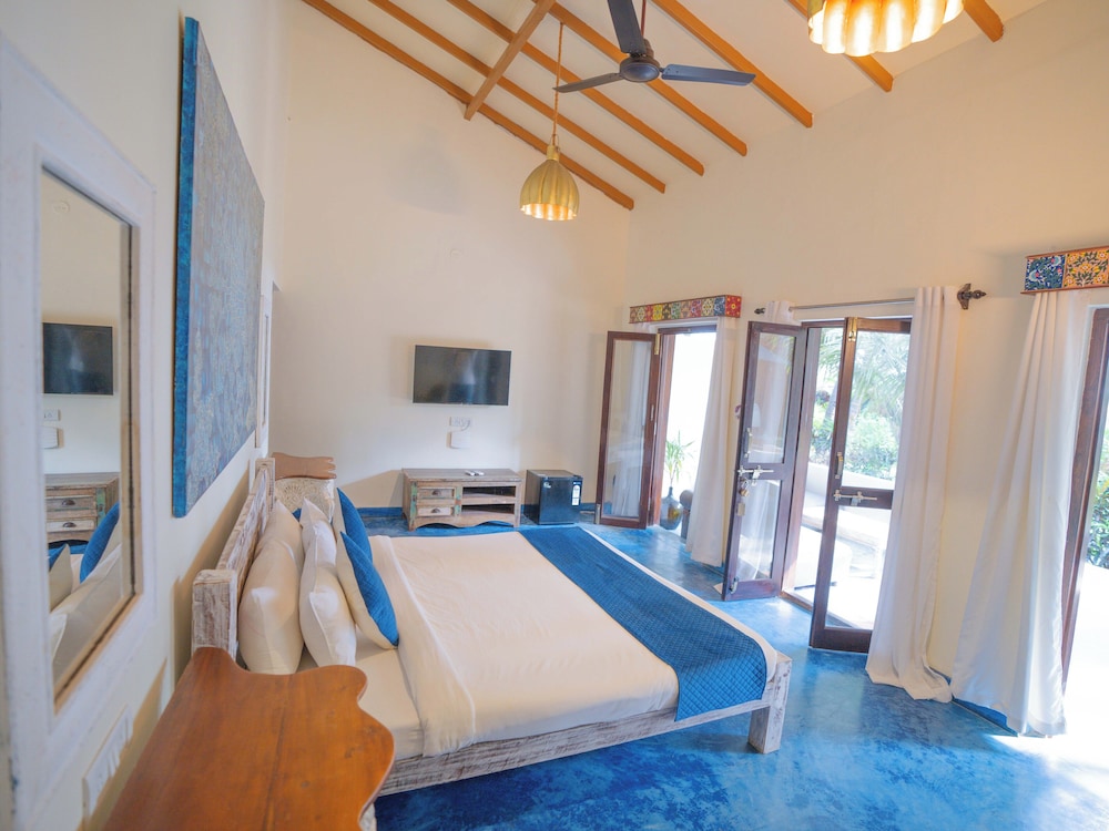 Leela Cottages 13/53