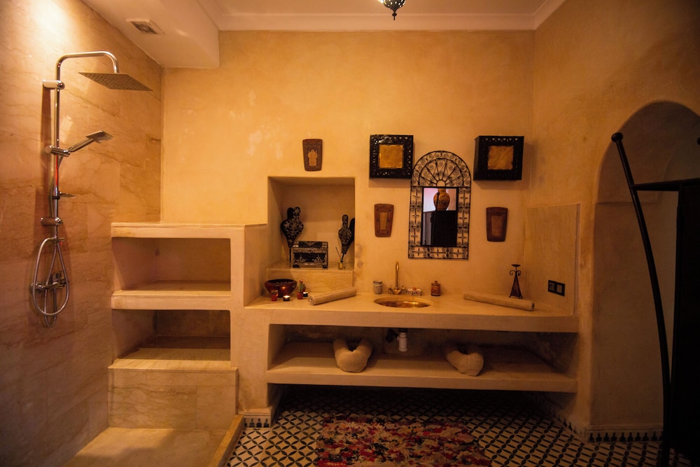 Riad Ta'achchaqa 30/50