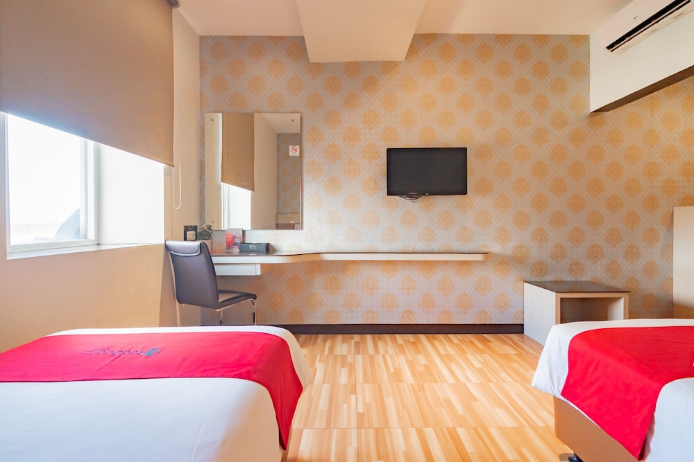 RedDoorz Premium Near Bandung Station 32/63