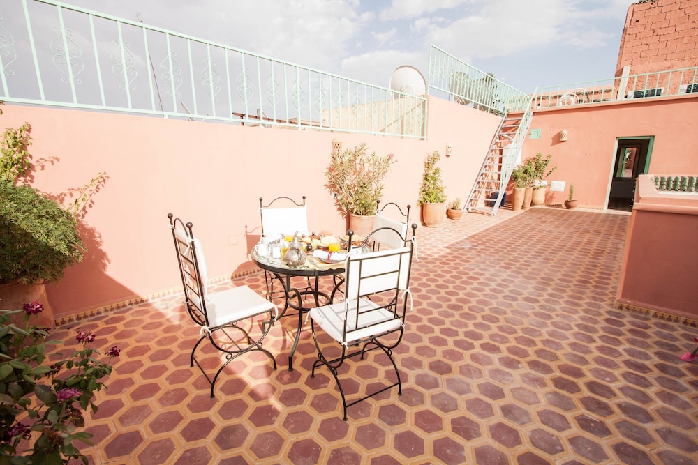 Riad Inaka 41/50