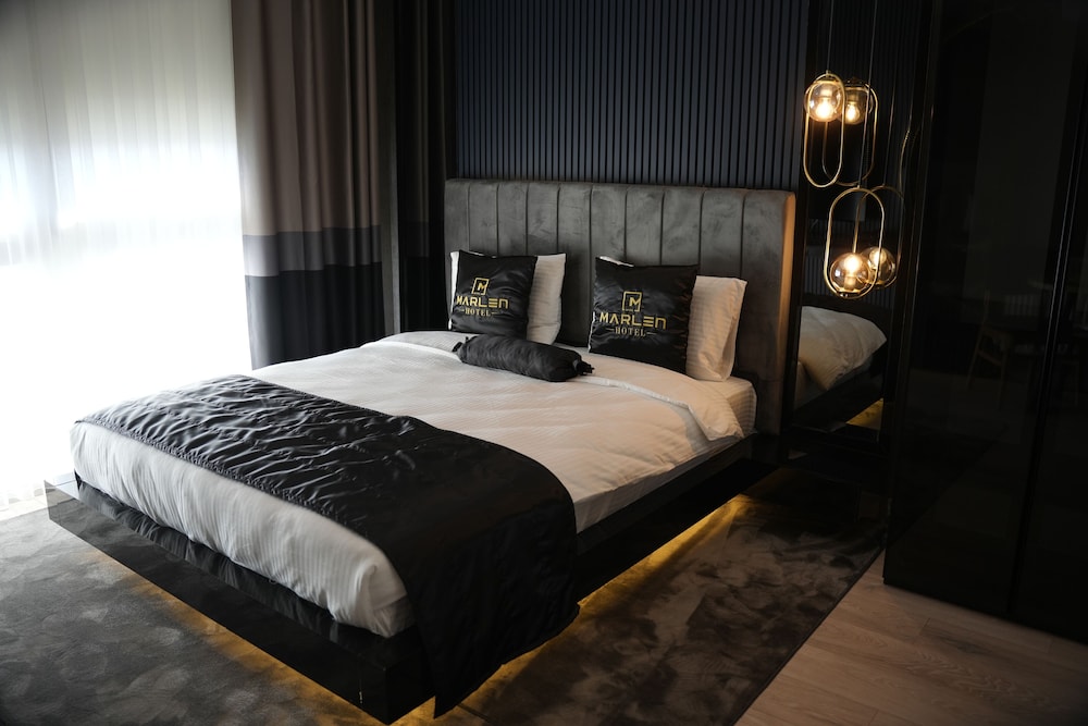 Marlen Hotel Bayrakli 25/48