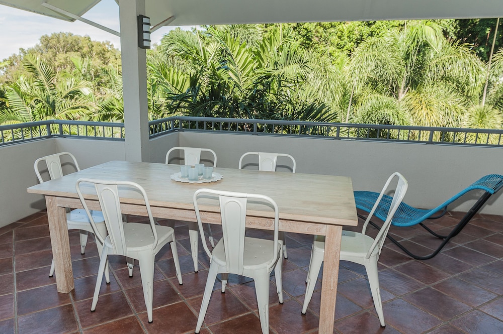 Oasis At Palm Cove 54/71