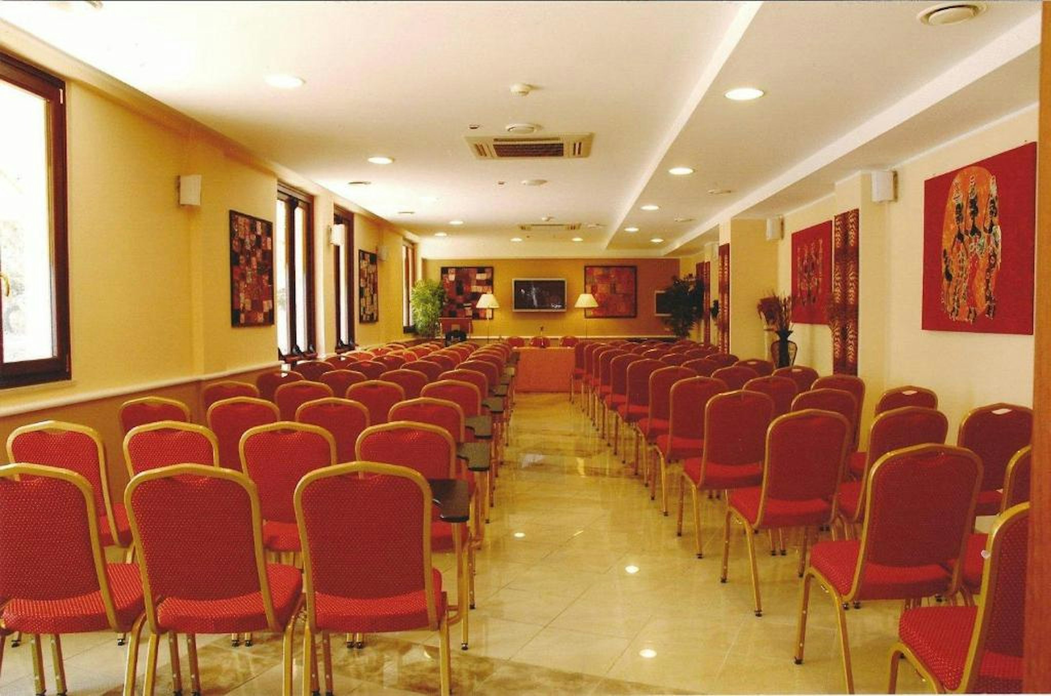 Ara Solis Hotel 56/78