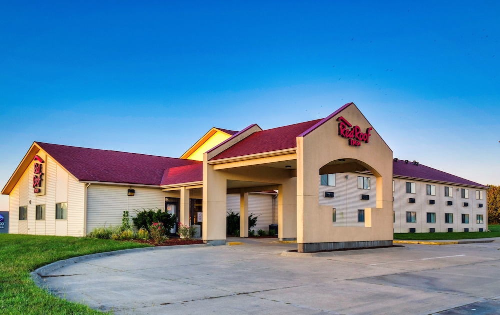 Red Roof Inn Holton 1/18