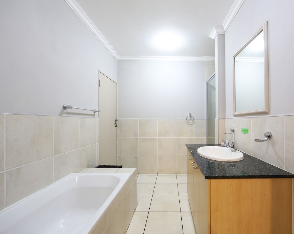 Sandton Executive Suites - Westpoint 11/70