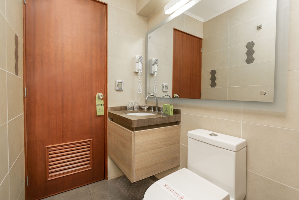 Ayenda El Marques 3/35