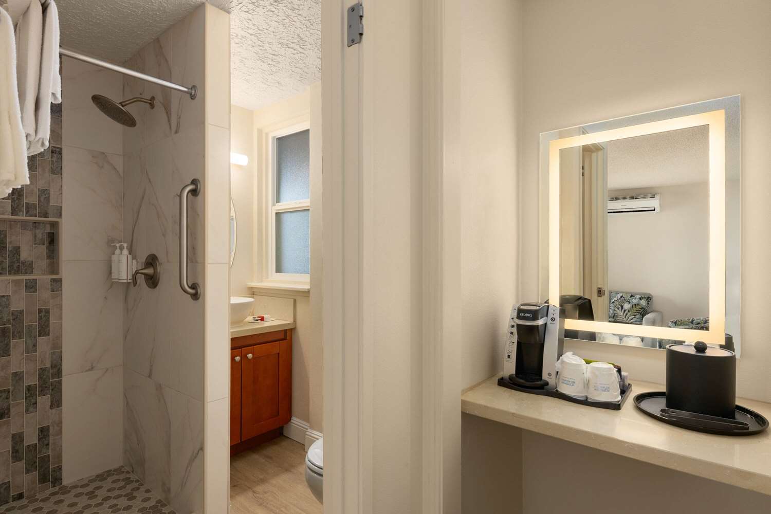 Days Inn by Wyndham Maui Oceanfront 53/54