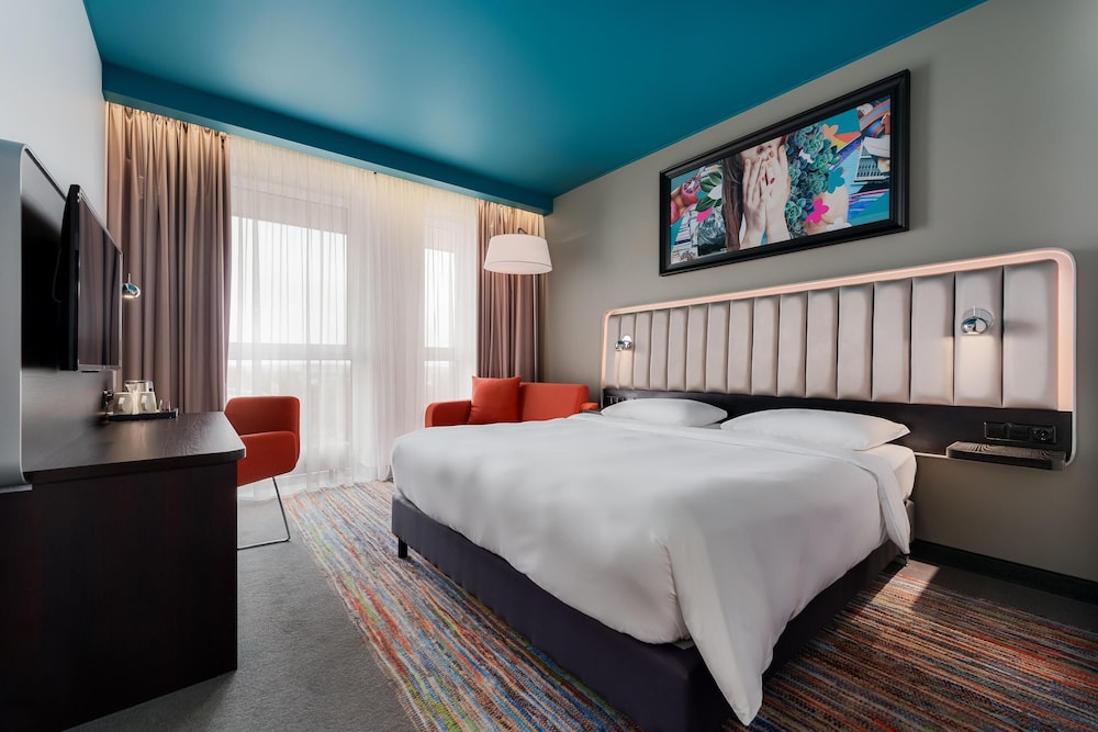 غرفة سوبيريور بسرير كينج بشرفة، PARK INN BY RADISSON RIGA VALDEMARA 6/10