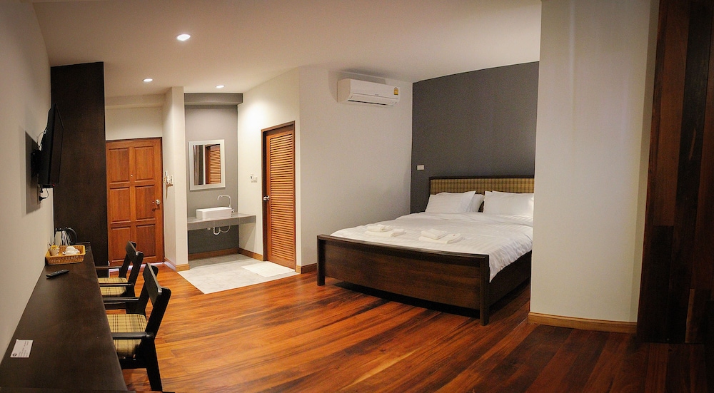 Phumin Place Hotel 9/28