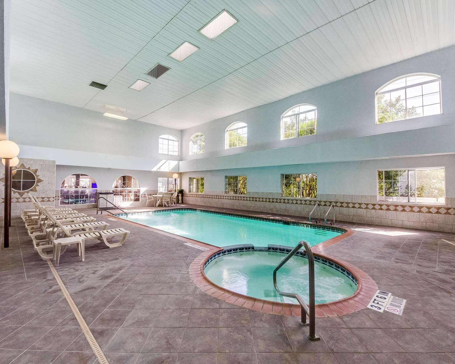 Quality Inn & Suites Kerville, TX 23/41