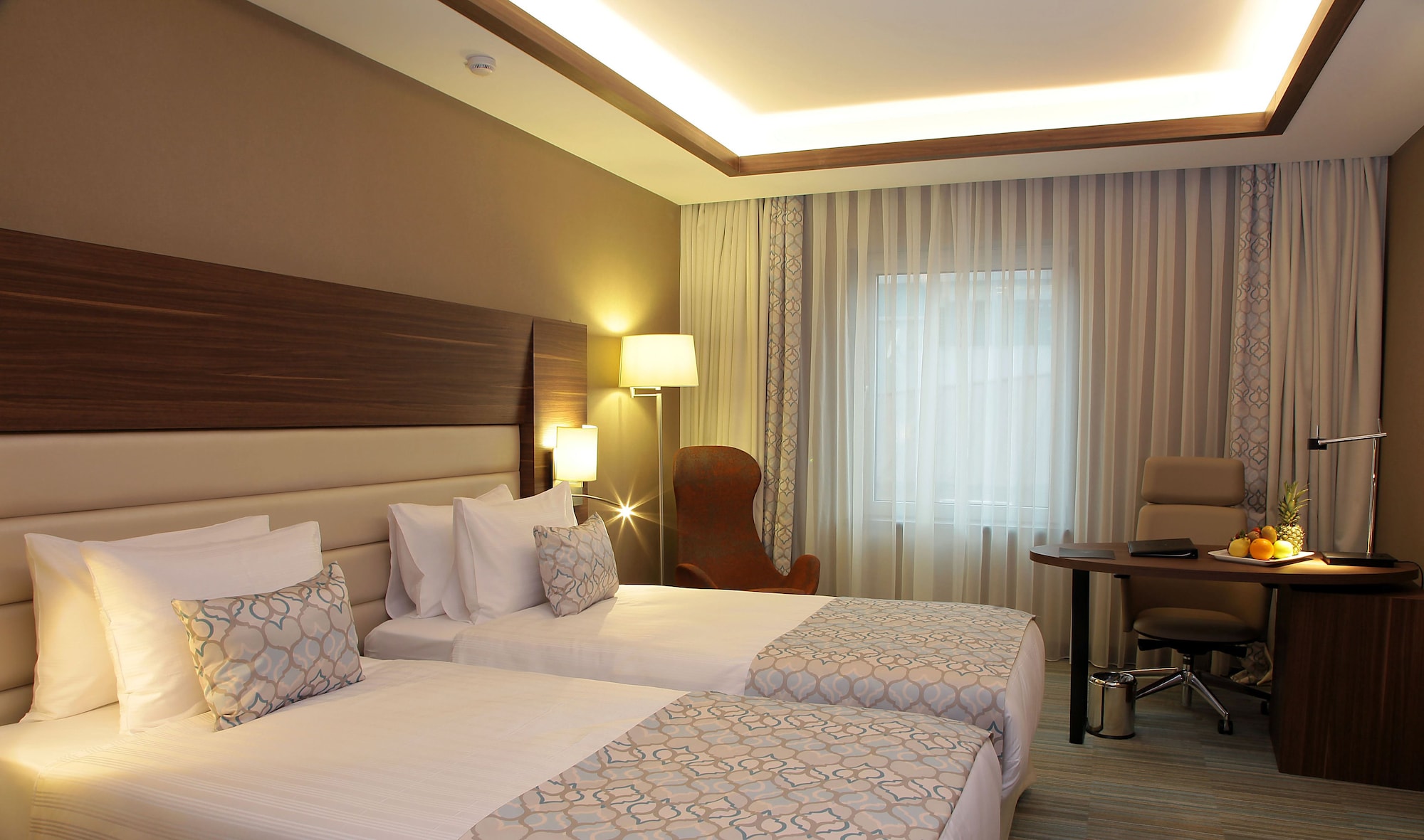 SUPERIOR, TWIN BEDS