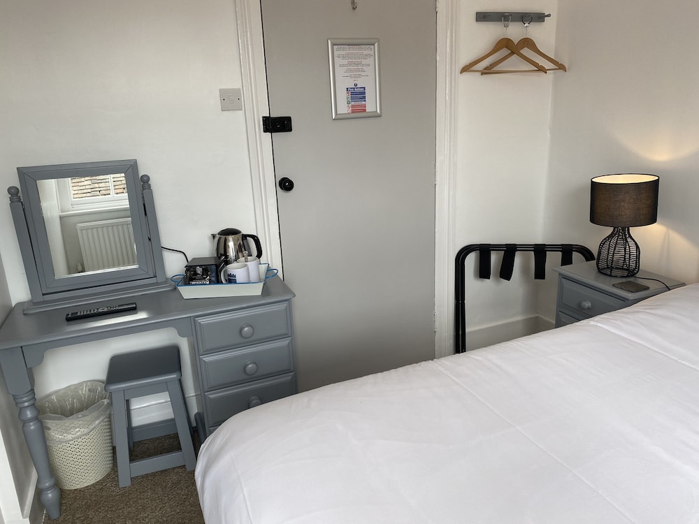 Castle Hotel 15/50