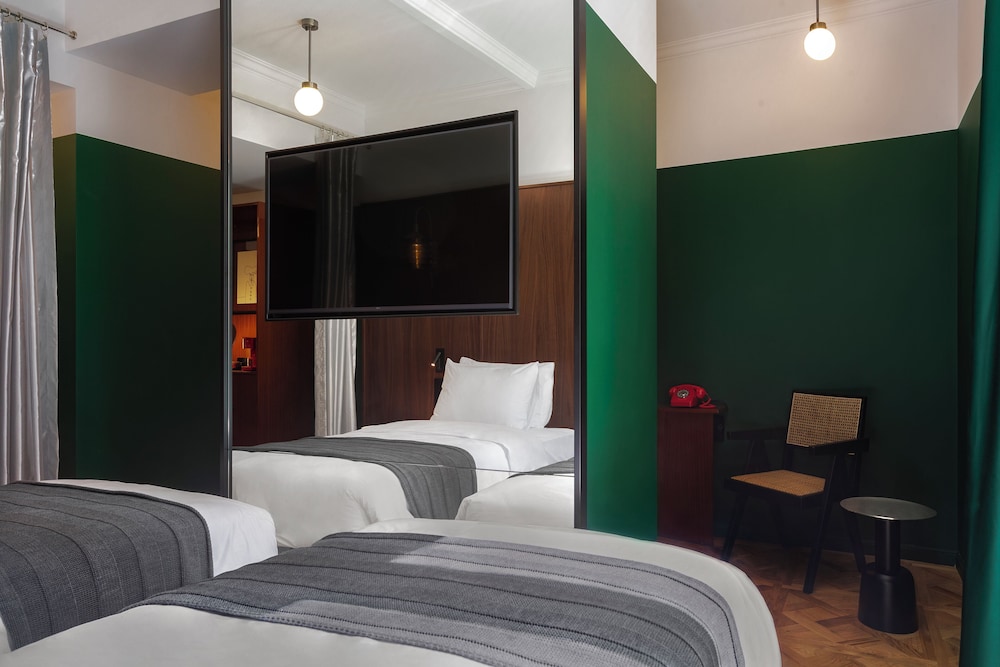 Hotel Afisha 36/71