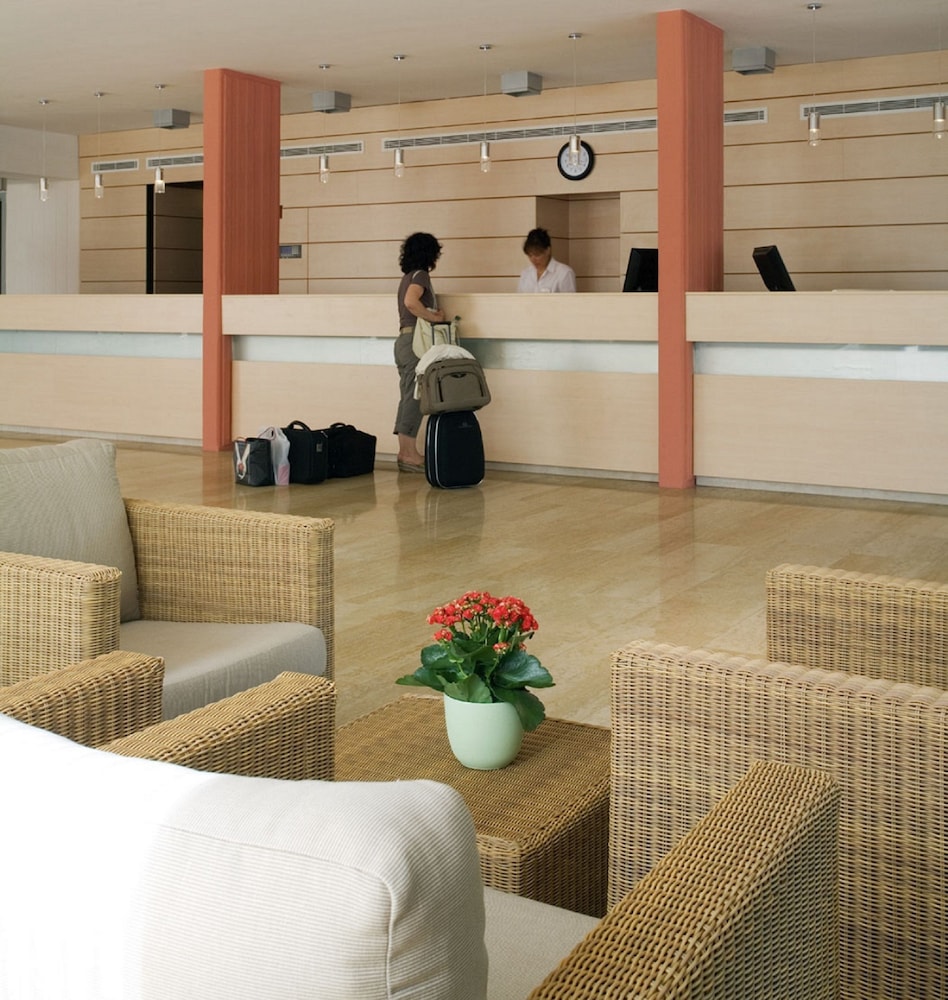 Lobby at Valamar Tirena Hotel, DUBROVNIK