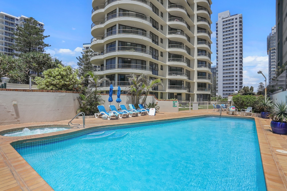 Boulevard North Holiday Apartments 1/77