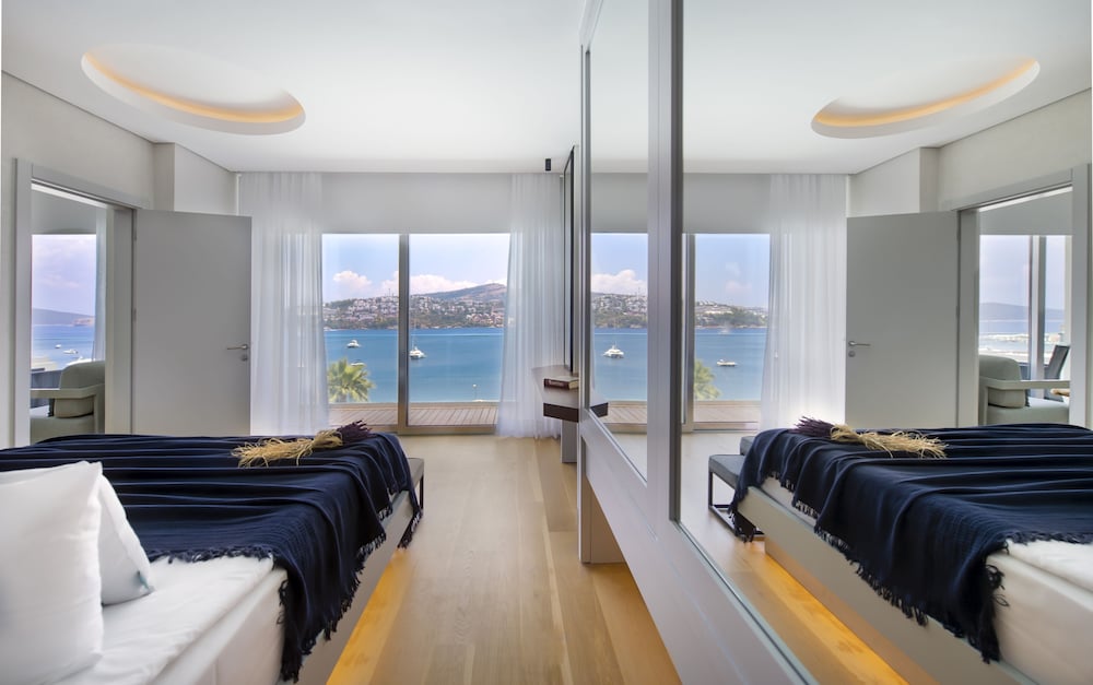 Cape Bodrum Luxury Hotel Beach 32/79