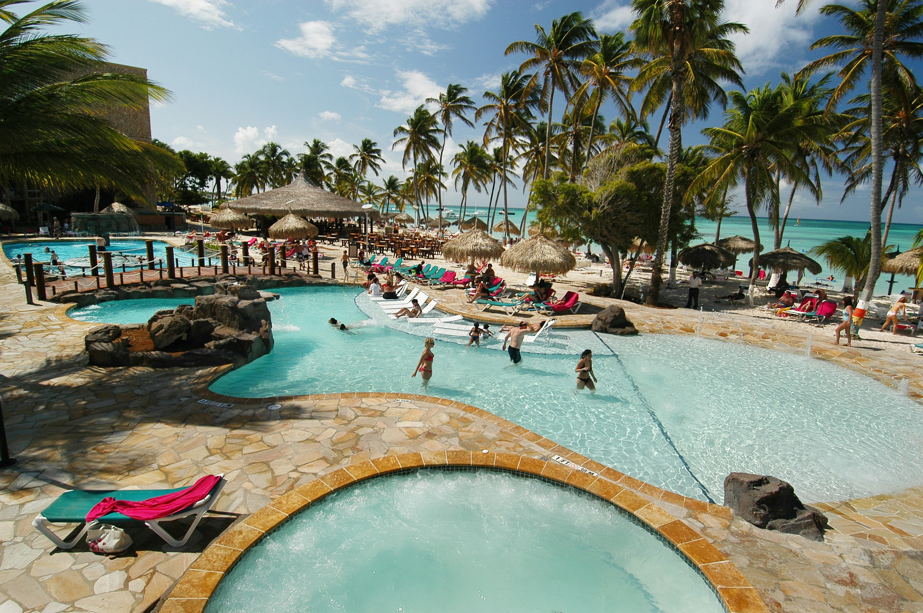 Holiday Inn Resort Aruba-Beach 72/77