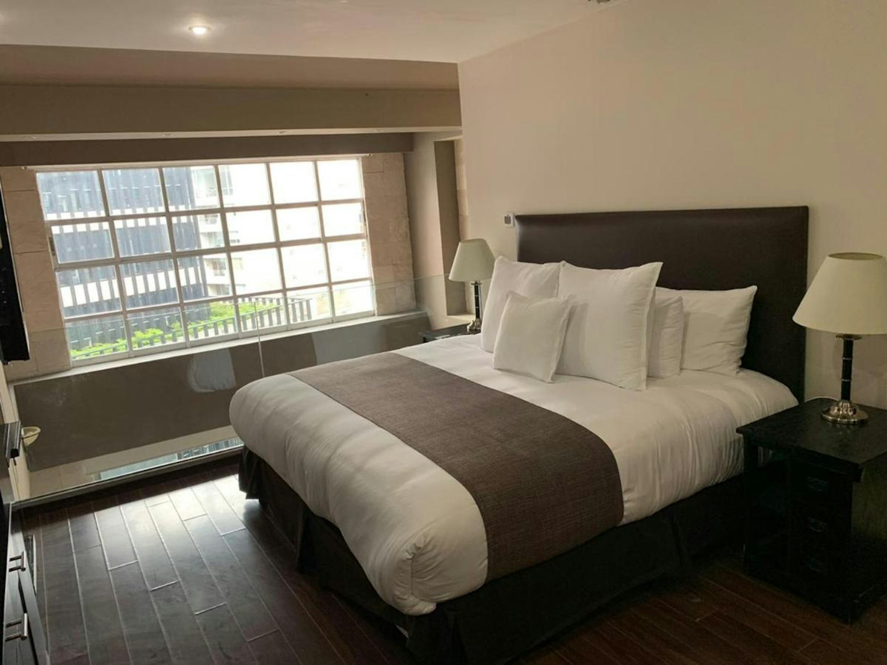 St Isidro Suites Corporate Housing SPA & Wellness Center 9/55