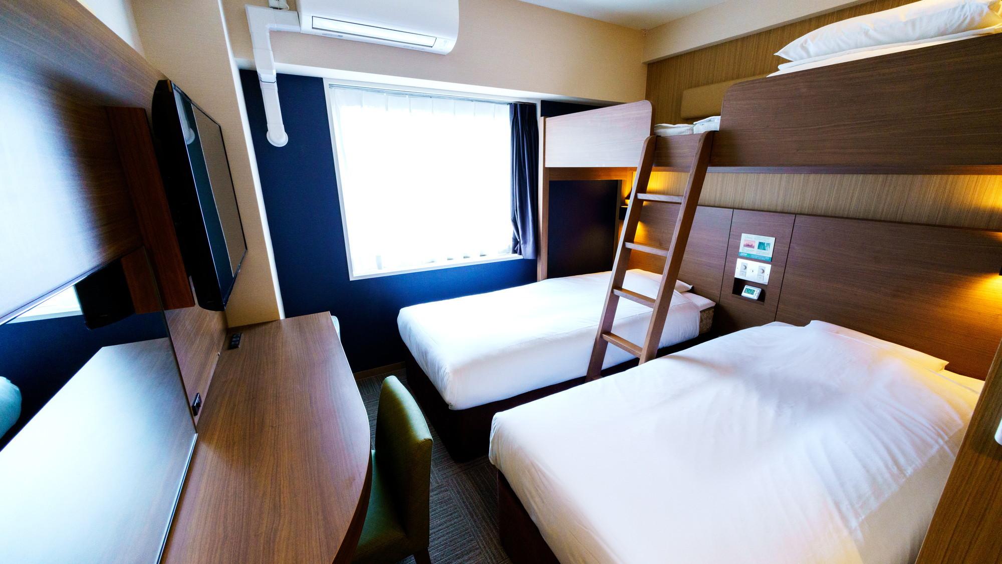 Room, Twin Beds, Bunk Bed