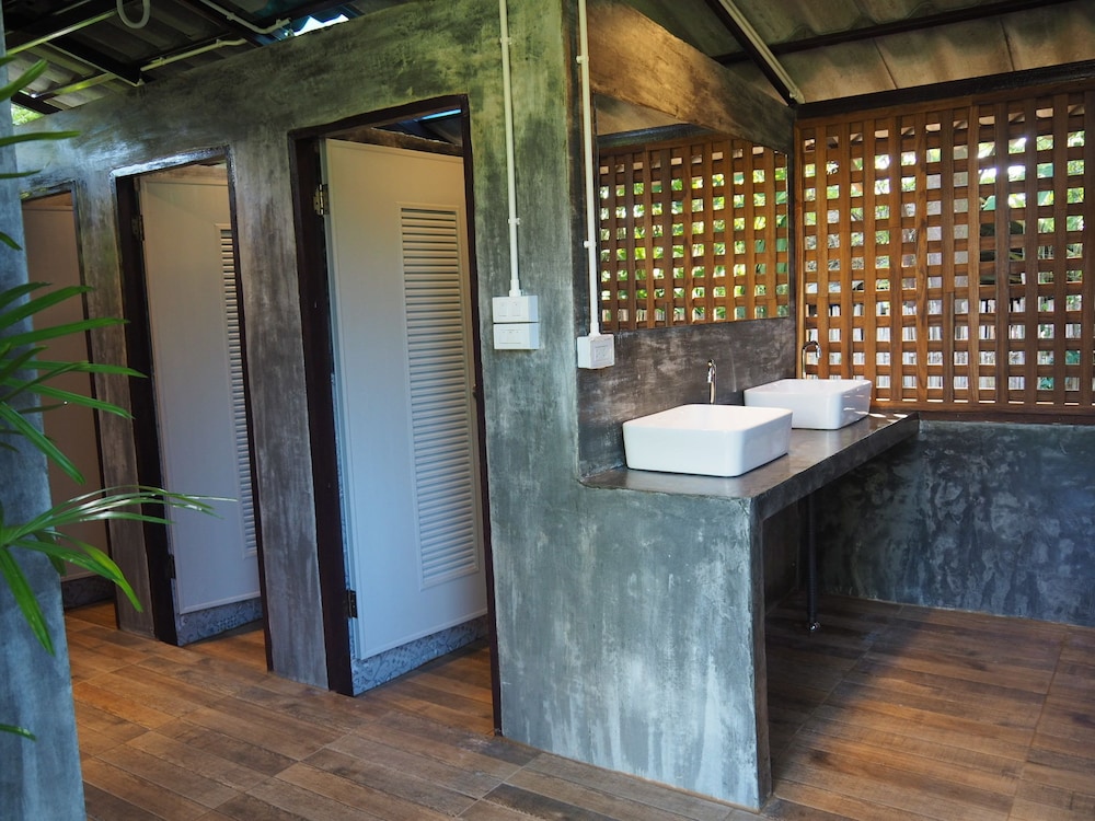 Pai Country Hut 48/50